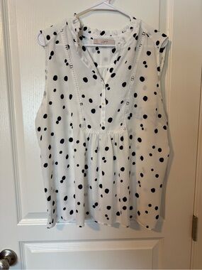 LOFT White & Black Polka Dot Sleeveless Top